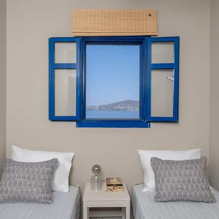 Absolute Aegina Perdika (Aegina)