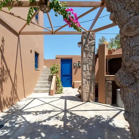 Absolute Aegina Perdika (Aegina)